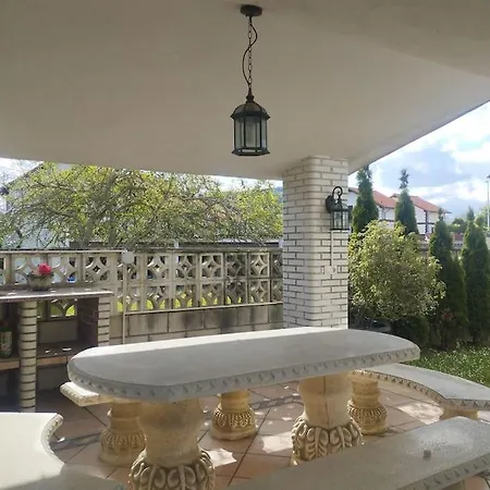 Seven J House ארנוארו