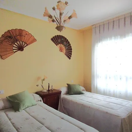 Seven J House בית נופש *